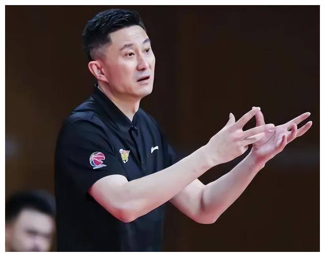 包含不来梅士气下滑，寻找回归胜利之道的词条