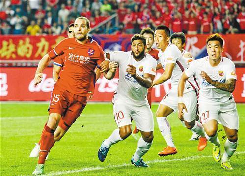 关于重庆力帆客场逆转，上海上港遭遇背水一战的信息