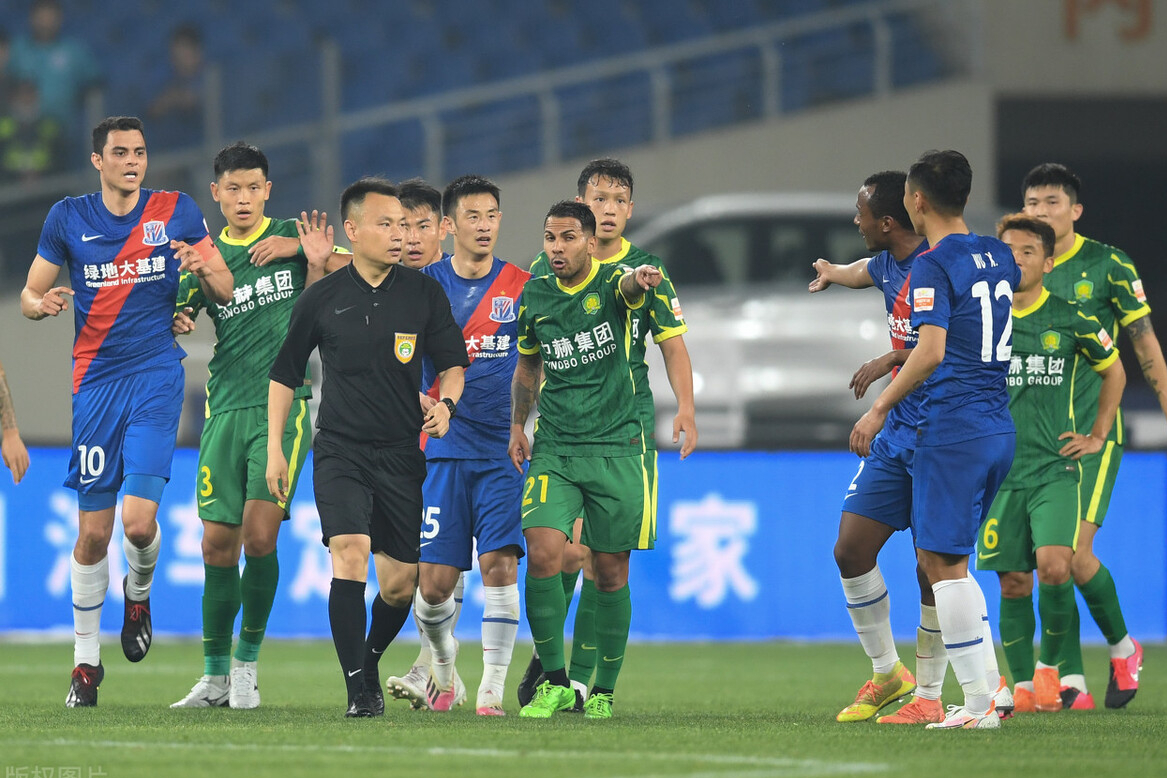 丹麦队悍然取胜，锁定晋级名额