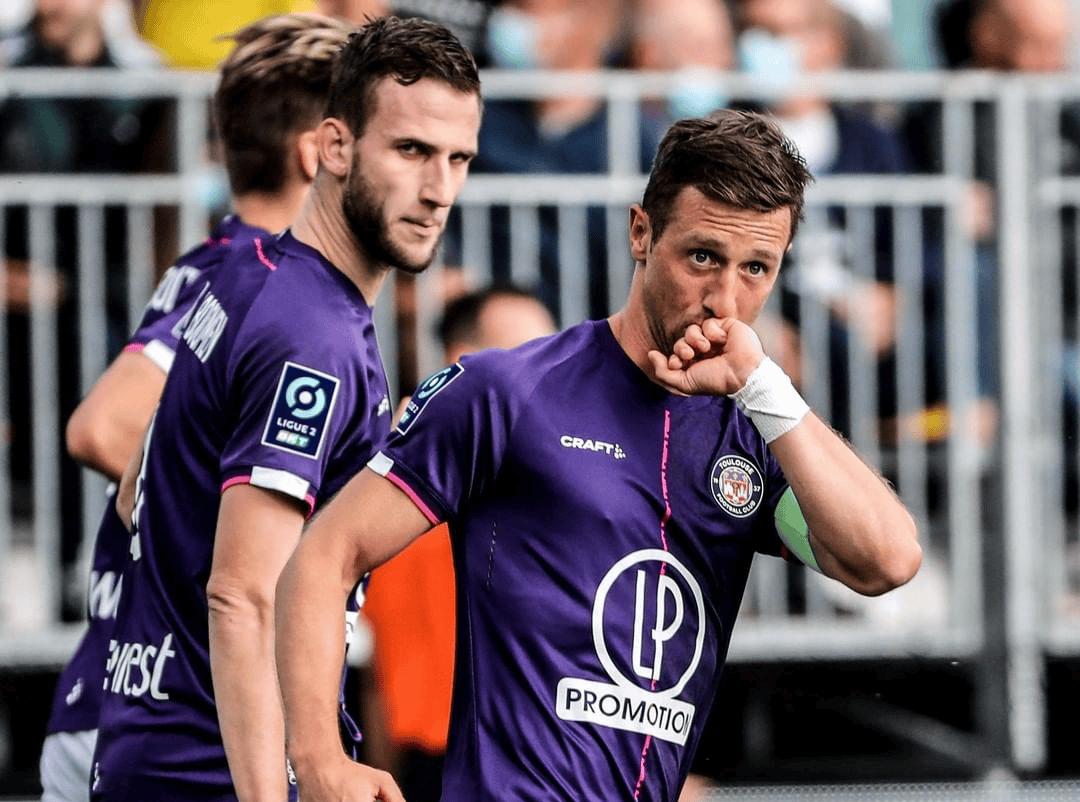 摩纳哥默西塞德主场迎战巴黎圣日耳曼的简单介绍