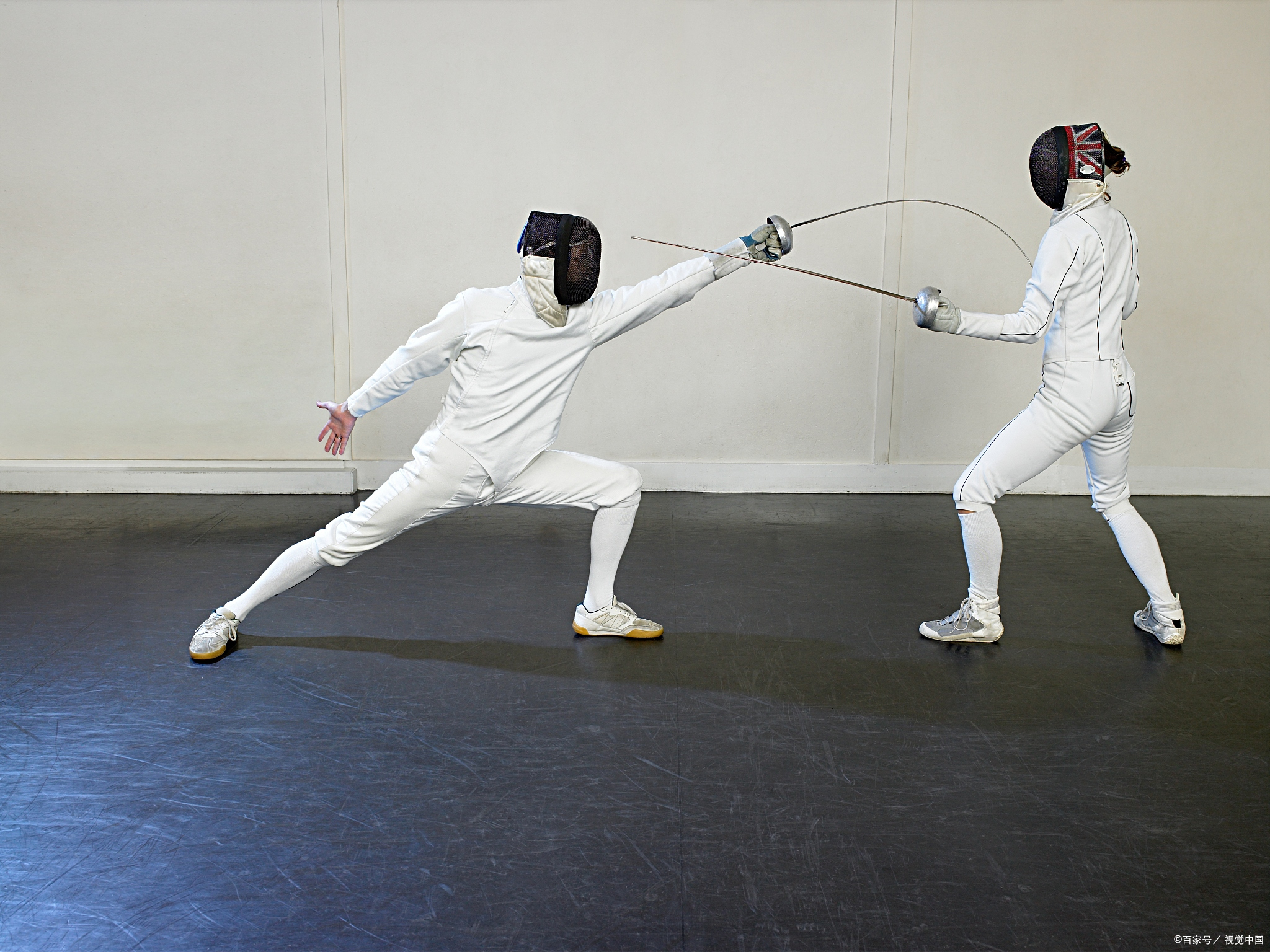 关于刀锋般攻守！击剑选手力克对手成功晋级的信息