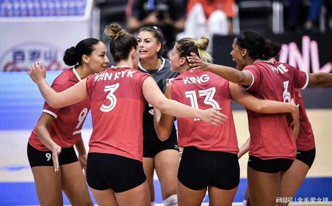 德国女子排球队奋勇团结取得胜利
