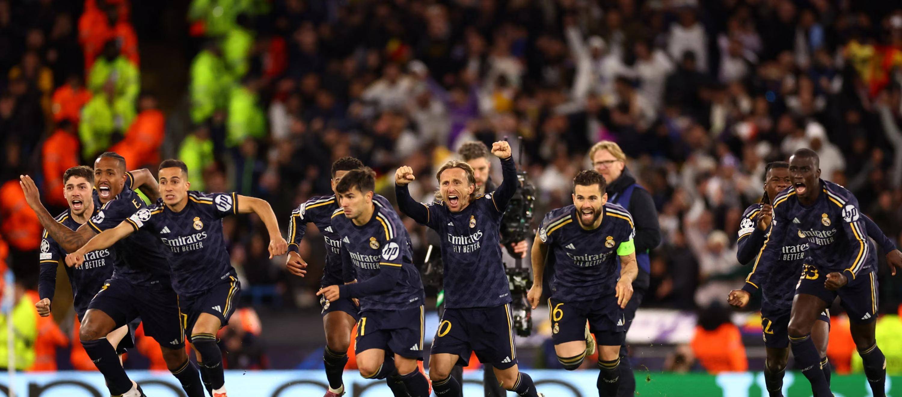 拜仁慕尼黑逆转曼城，晋级欧冠决赛