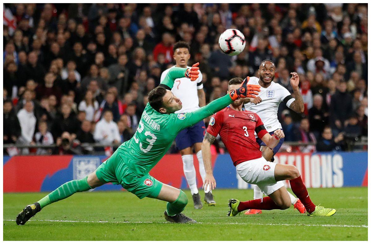 捷克战胜法国，小组第三跻身强的简单介绍