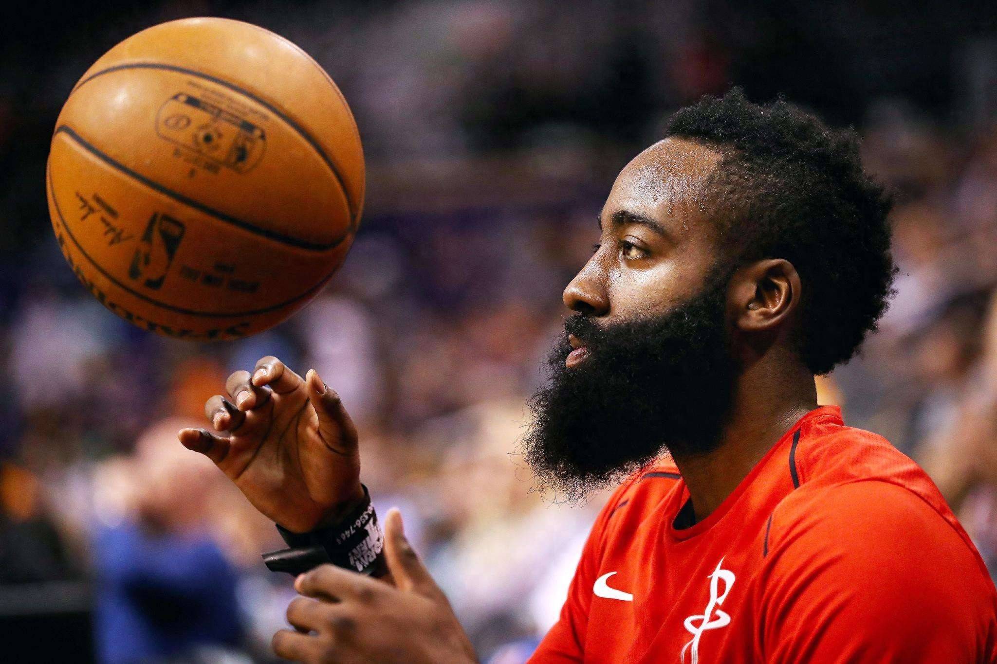 哈登带队火箭惊险胜热火的简单介绍