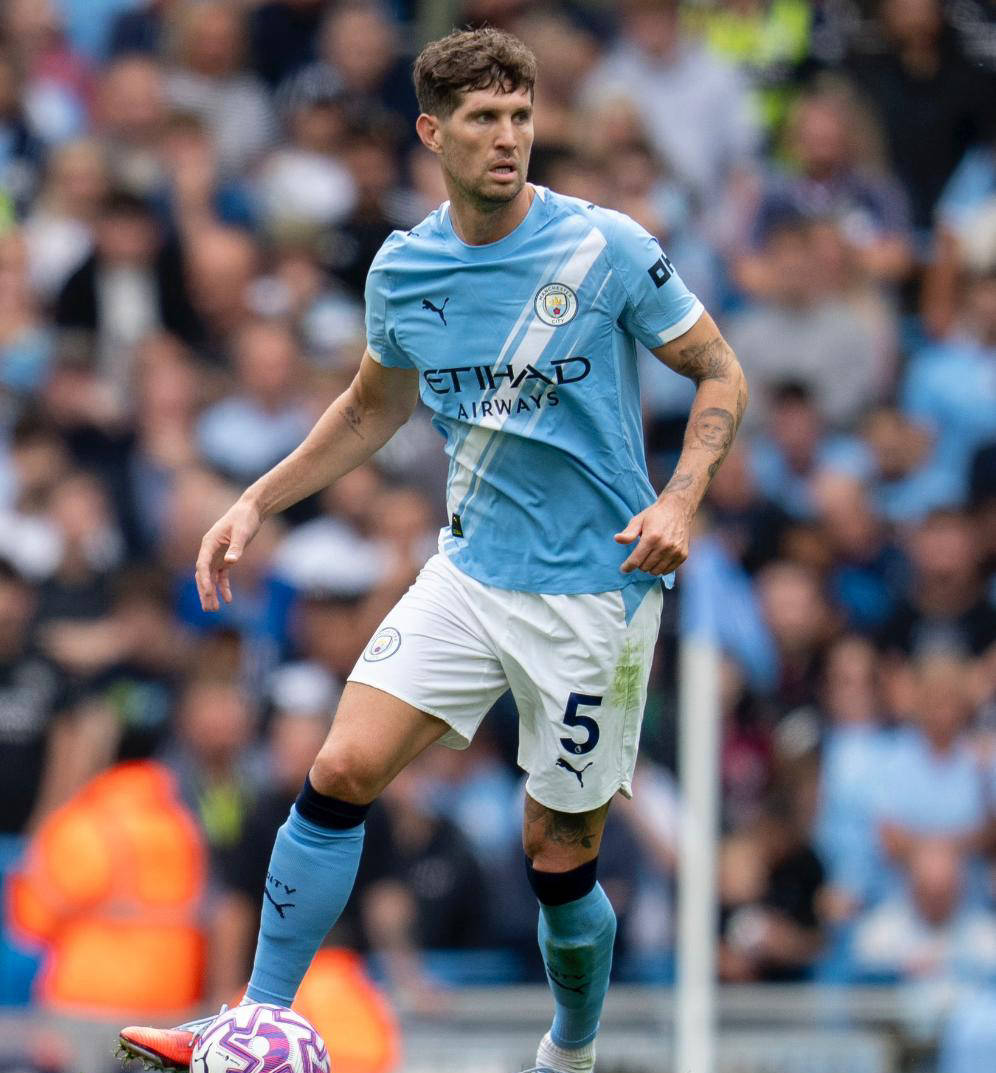 曼城力克英格兰，苏亚雷斯完成帽子戏法的简单介绍