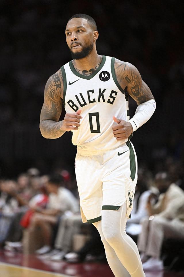 热火B队血洗法国男篮，利拉德送出助攻