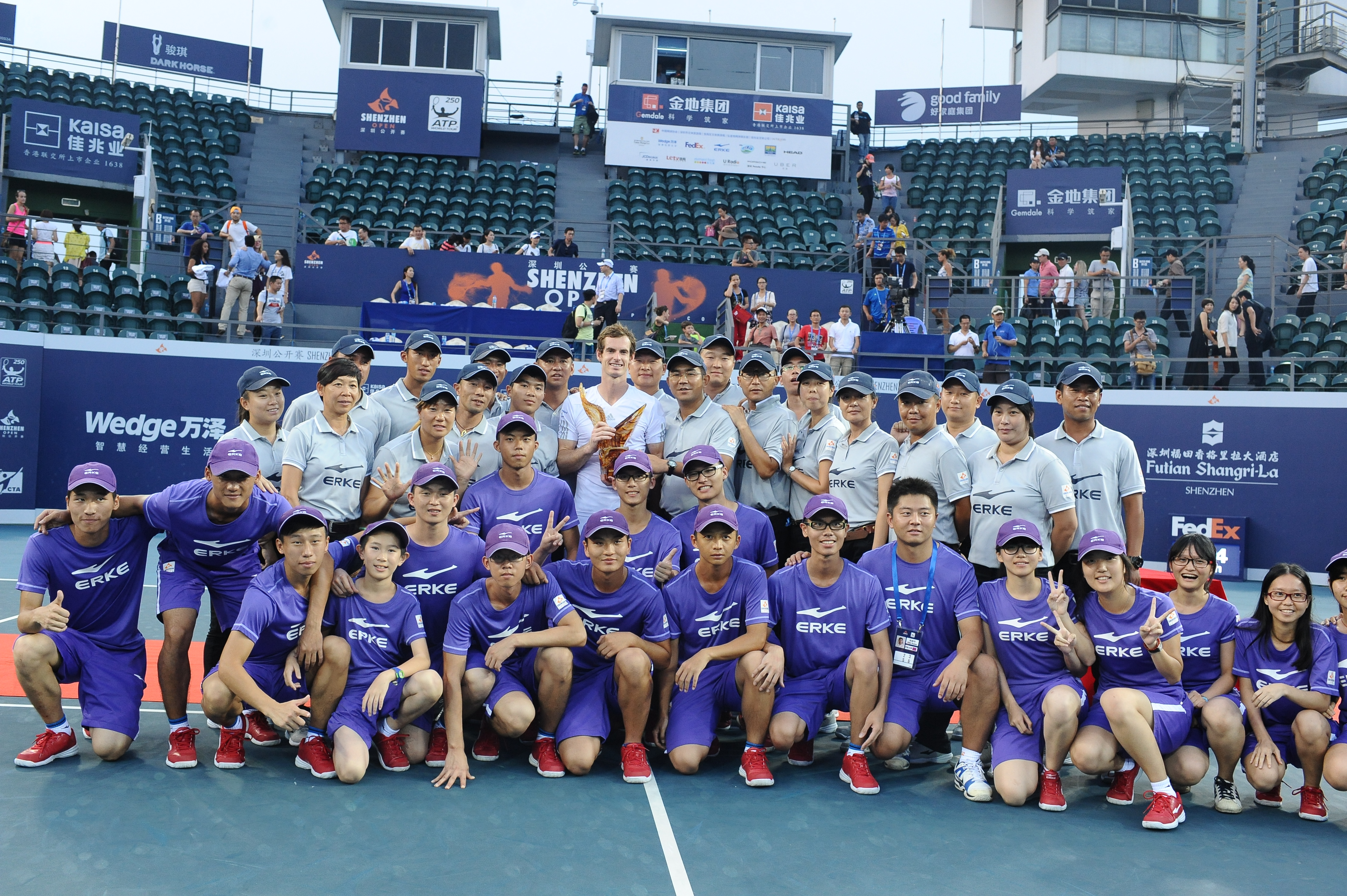 意大利网球队鏖战日本网球队,穆雷一己之力扛起全队的简单介绍 意大利网球队鏖战日本网球队,穆雷一己之力扛起全队的简单介绍