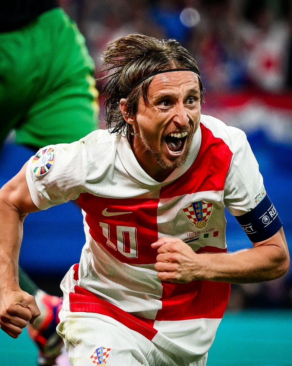 包含利物浦强势意大利,莫德里奇高光表现的词条 包含利物浦强势意大利,莫德里奇高光表现的词条