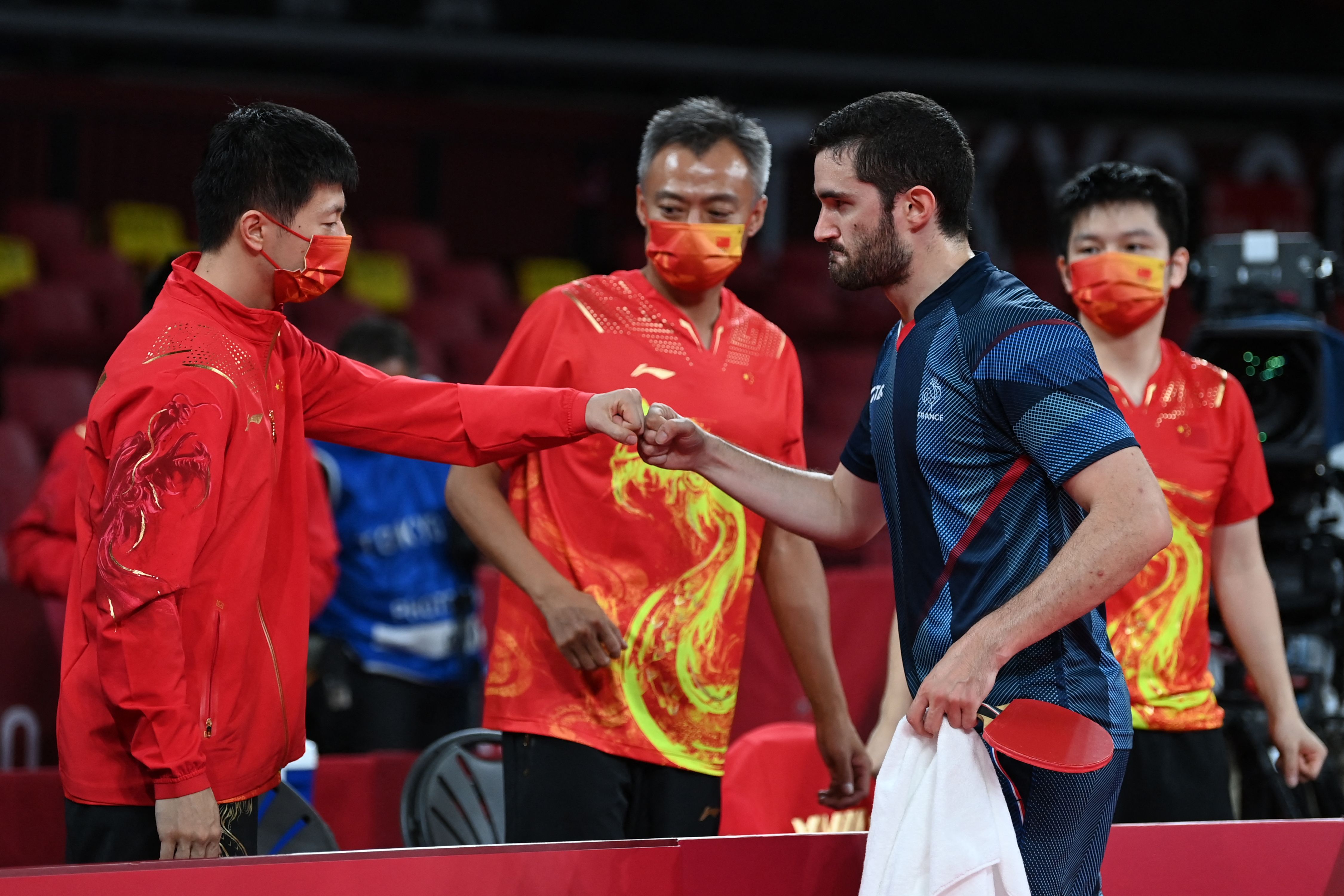 英格兰队碾压德国队,马龙关键制胜 英格兰队碾压德国队,马龙关键制胜