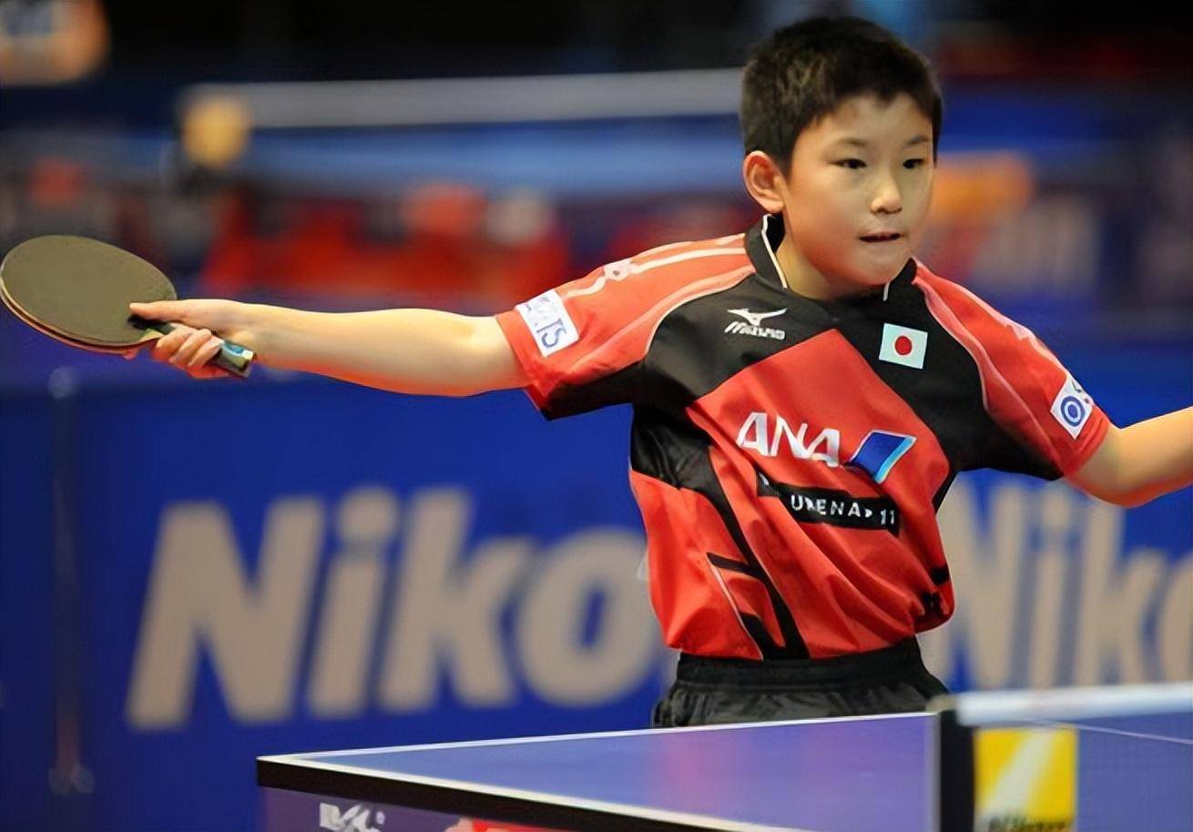 日本队完胜奥地利队,张本智和关键制胜 日本队完胜奥地利队,张本智和关键制胜