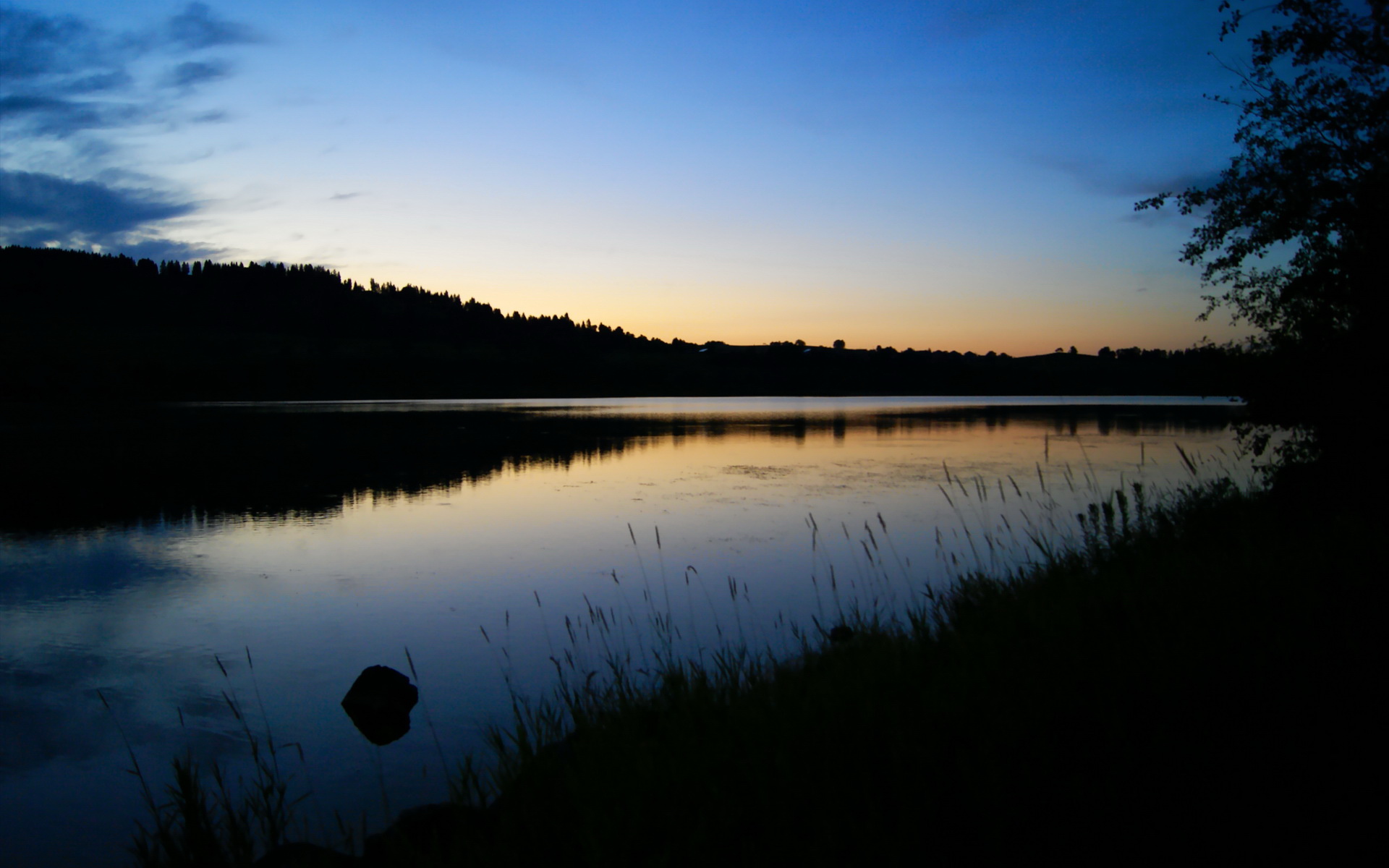F1年度争冠之夜与加克波的攻防转换核心，体育竞技的双重奏