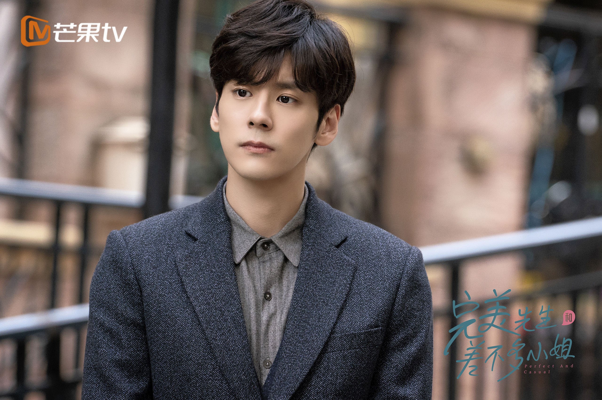 双线传奇，伊朗关键战突围曼联，斯通斯德甲争冠战接管比赛