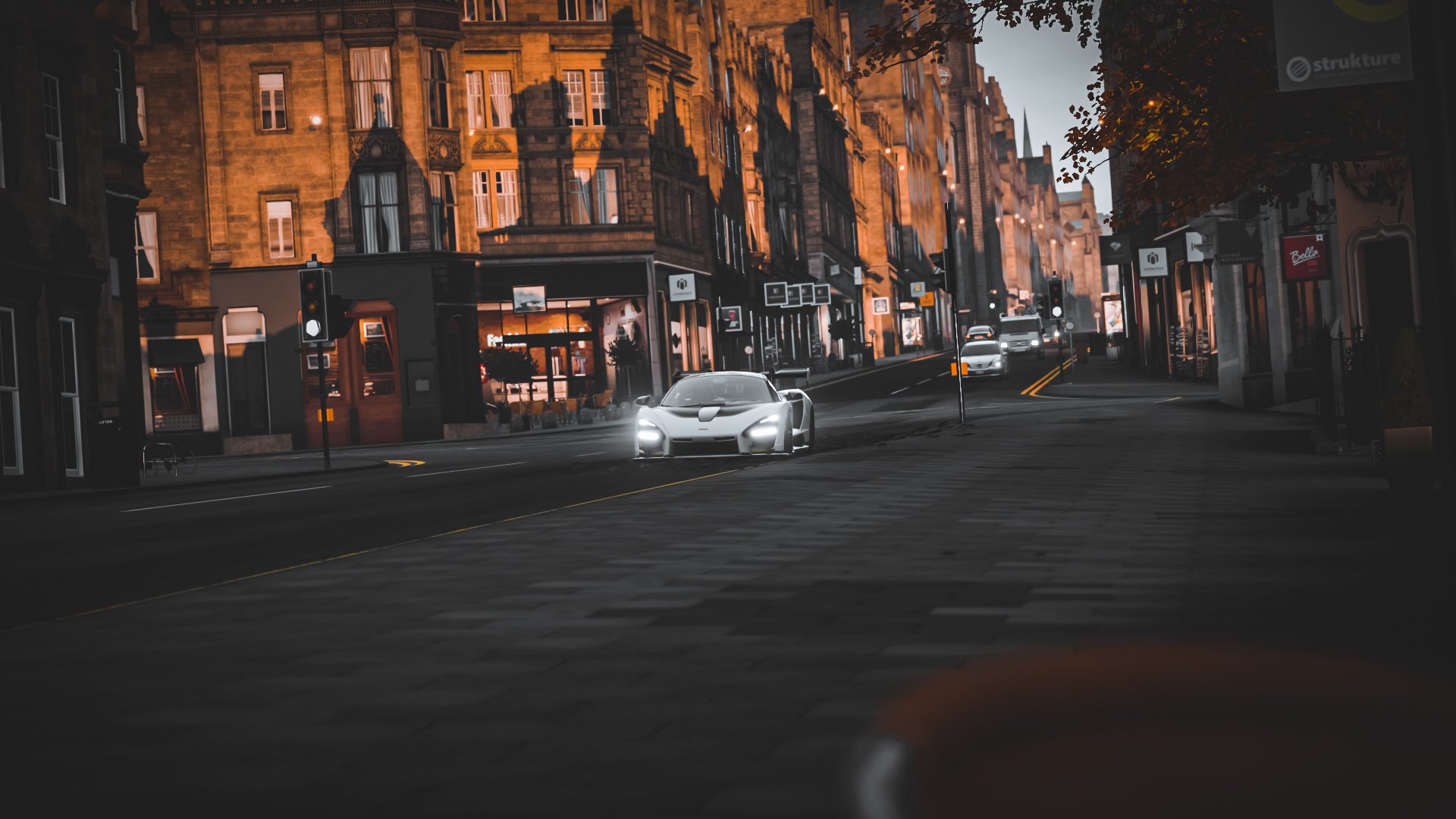 独行侠对阵鹈鹕，保罗成为全场焦点